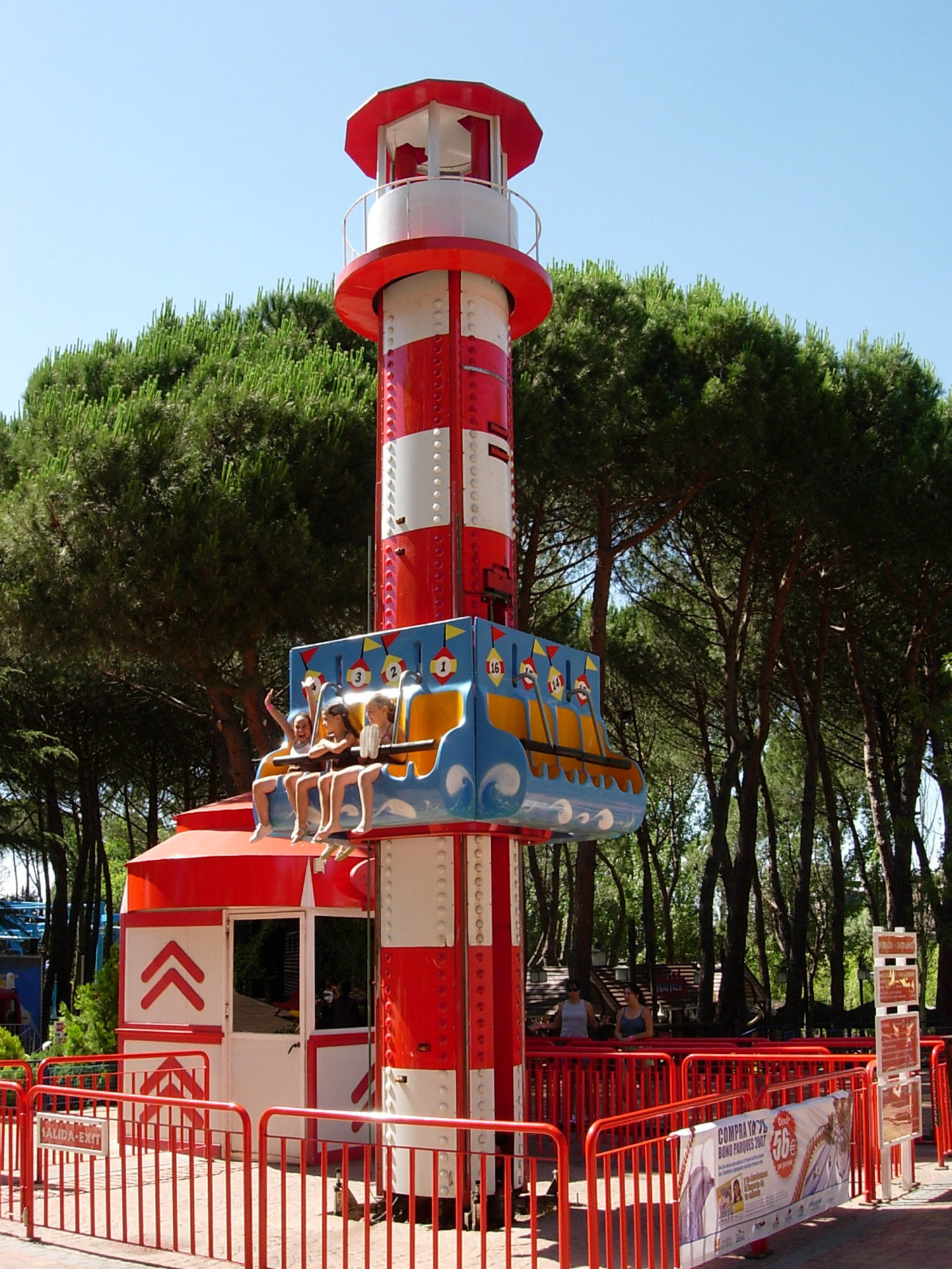 JUMPING TOWER | Height 105 cm unaccompanied - 90 cm minimum