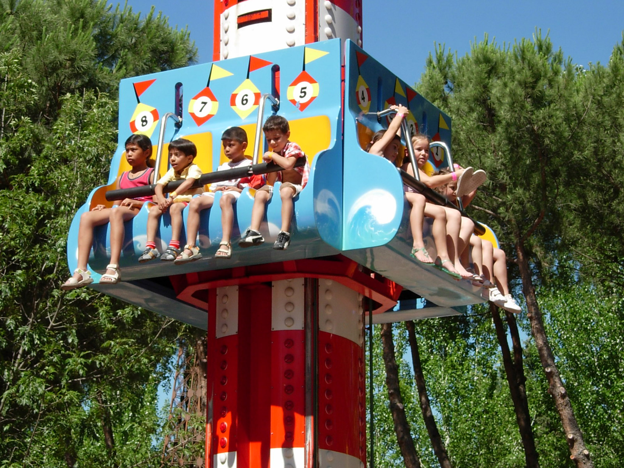 JUMPING TOWER | Height 105 cm unaccompanied - 90 cm minimum