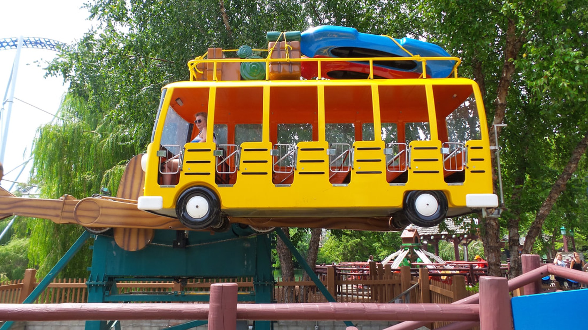 CRAZY BUS | Capacity 12 adults + 12 children